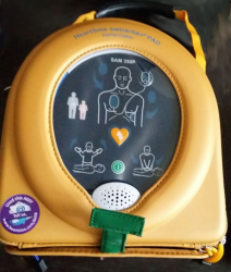 Einer der beiden Defibrillatoren